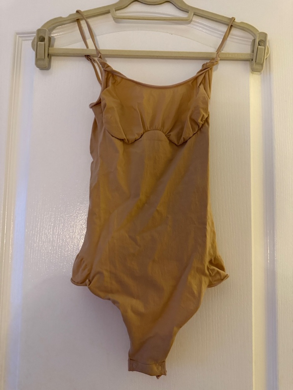 NWT Skims Shape-wear Thong Bodysuit in Clay